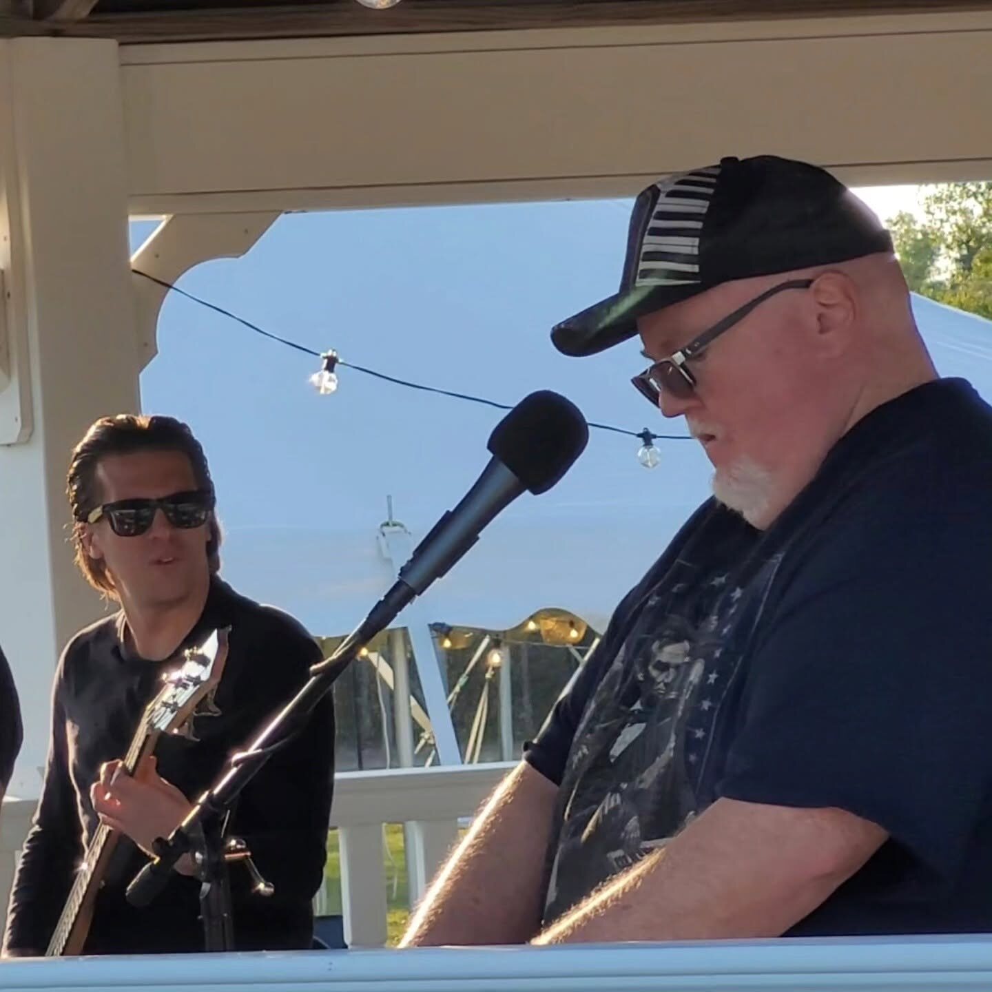 Tom Jordan and Jay Stuart performing together